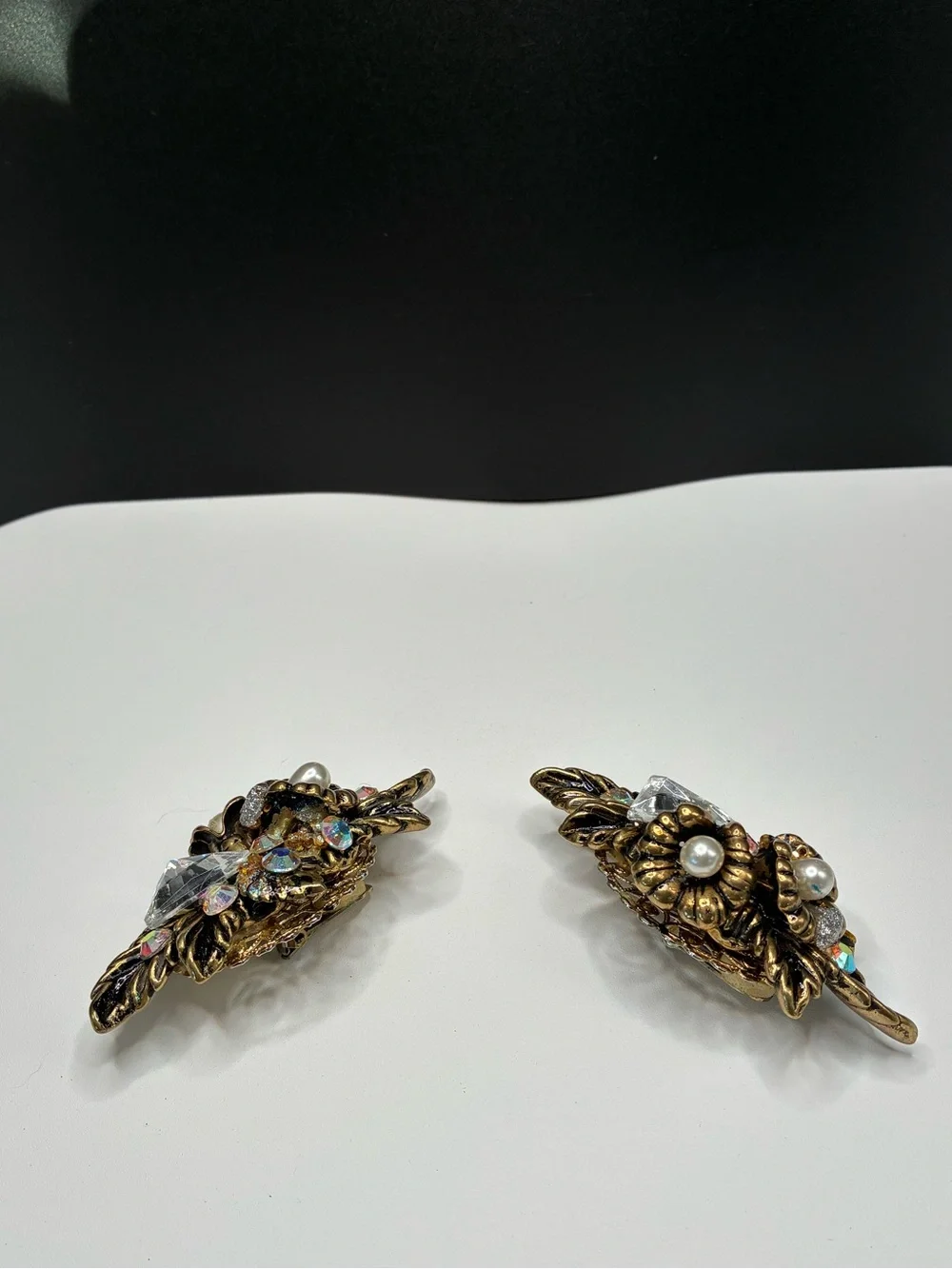 Vintage Resin 1970’s Gold-Tone Cluster Clip-on Earrings w/Crystal Accents